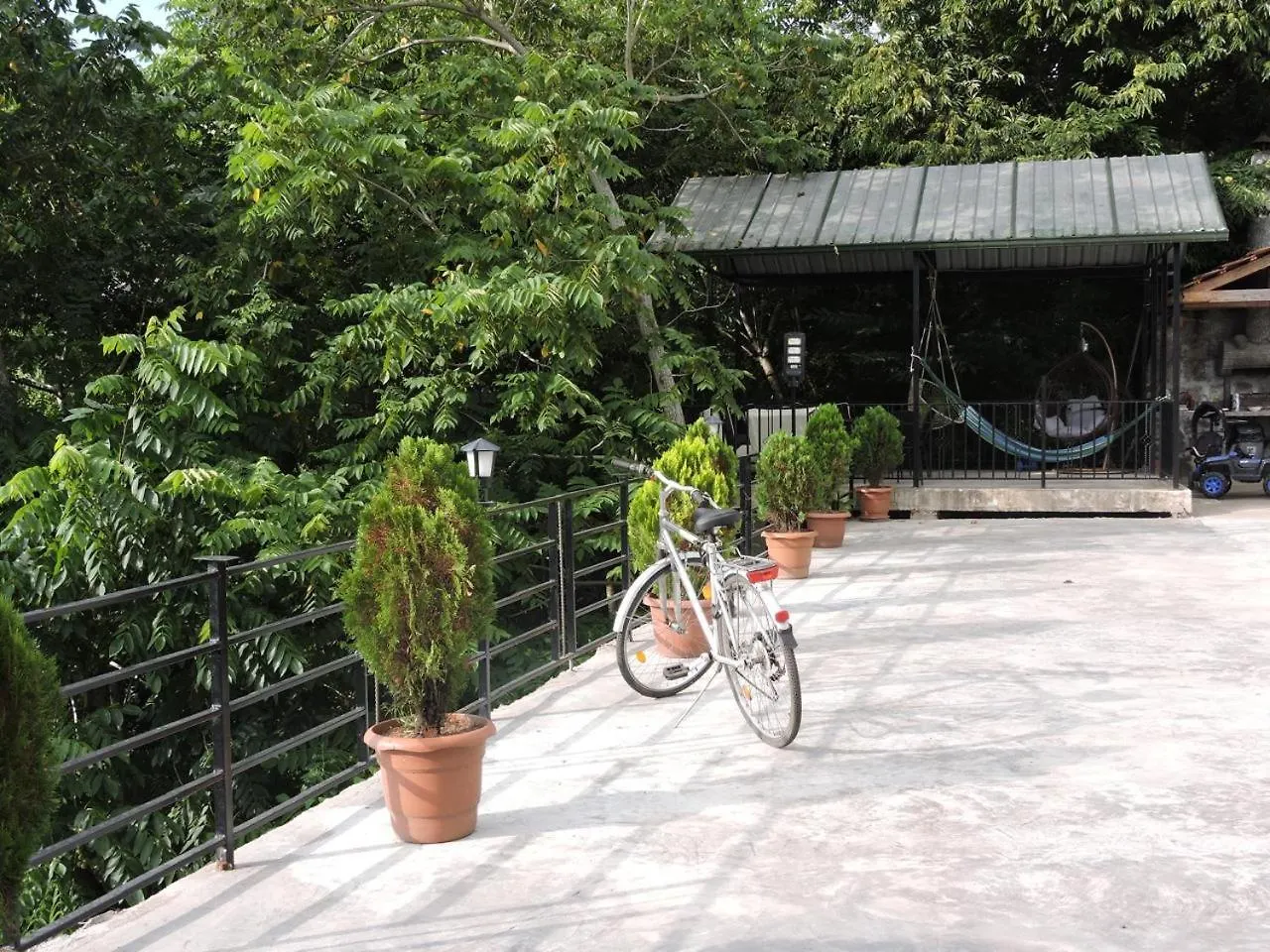 Veranda White House Batumi